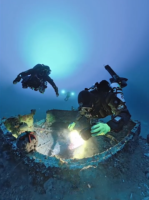 Unknown Wreck in Leros Video